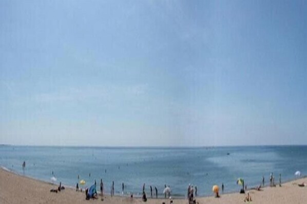 بالقرب من الشاطئ، مناشف للشاطئ