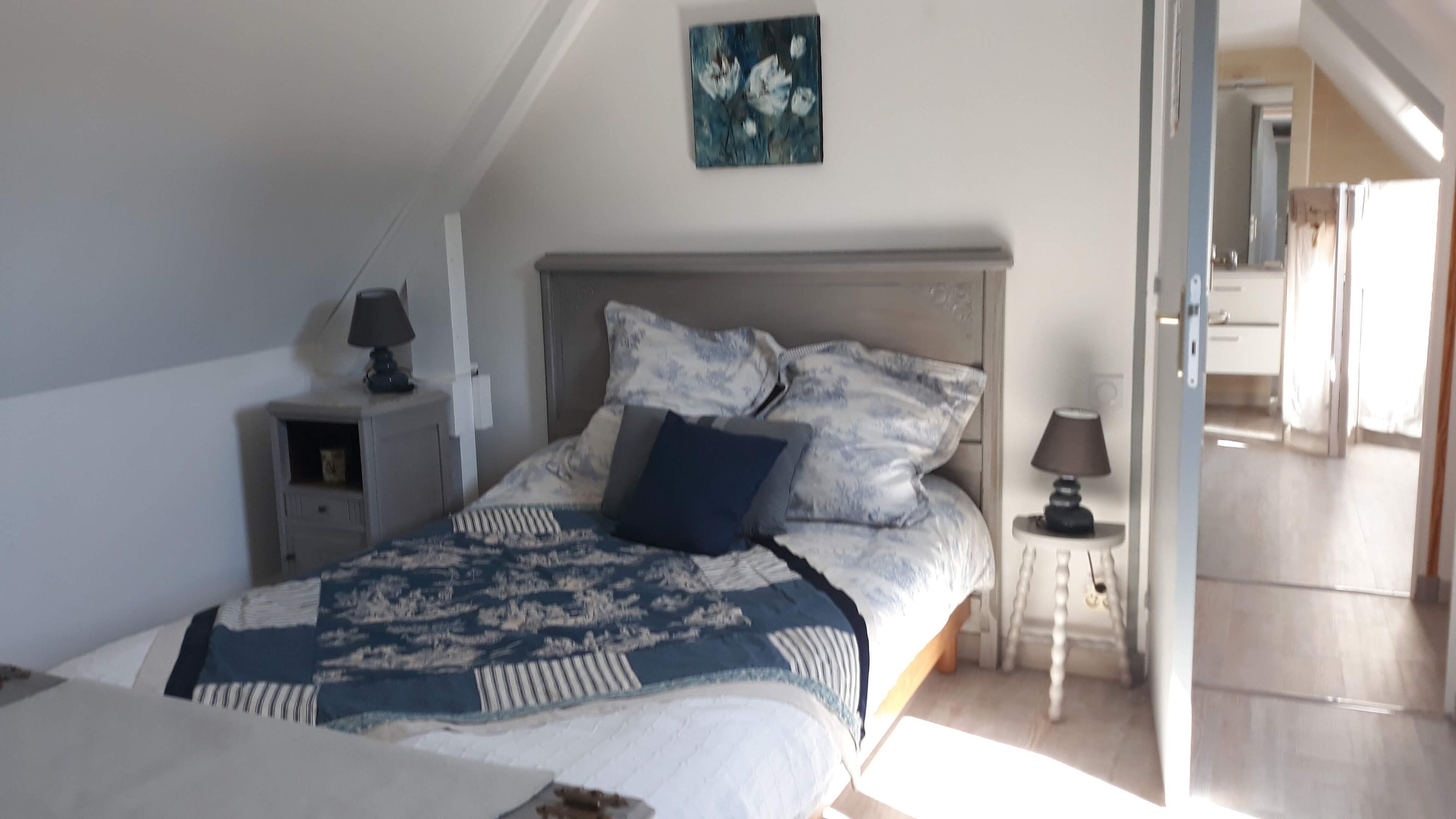 2 bedrooms, iron/ironing board, travel cot, WiFi