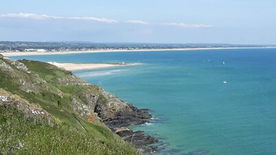 COTTAGE - Theme Seasonal rental - Watercolor Stage tours