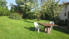 Outdoor dining - Farm holidays for the whole family an experience (Esse)