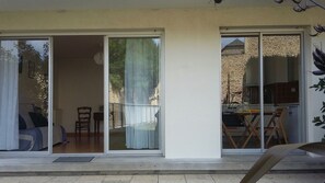 Exterior detail - Nice 2 rooms in ground garden, clear and calm, close to the beaches, Dinard-center (Dinard)