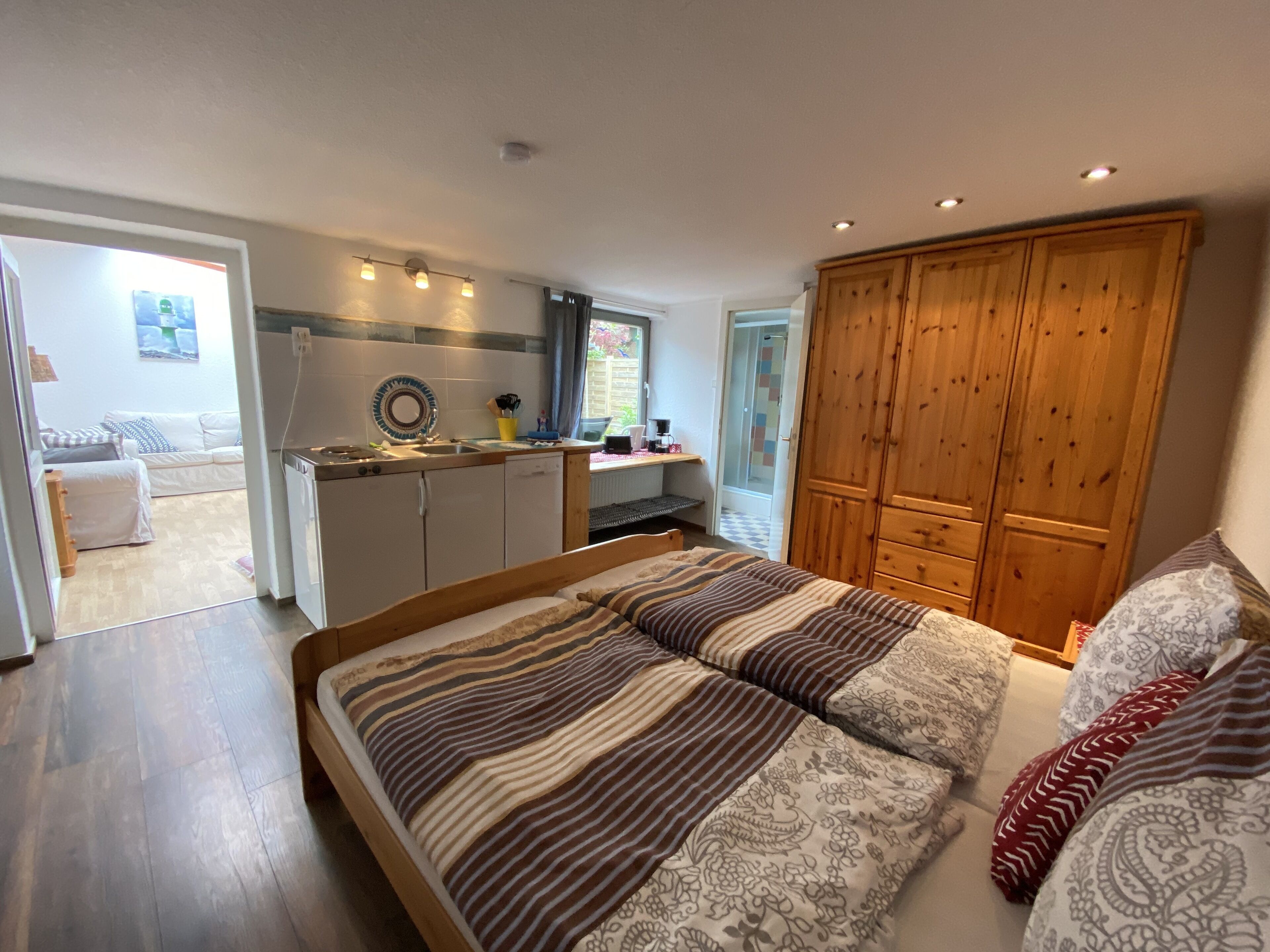 1 bedroom, WiFi, bed sheets