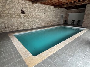 Piscine couverte, piscine chauffée