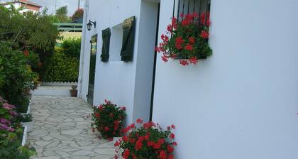 grand T3 rez de chaussée dans maison individuelle