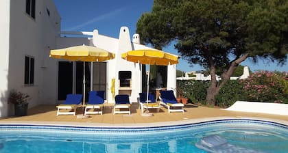 Poolvillla in der Quinta do Paraiso, 800m zum Strand/Ortsmitte, W-Lan kostenfrei