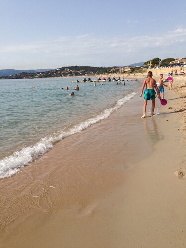 1,5 km vom Strand von Agosta Molini und Privatparkplatz Appart 70 m²