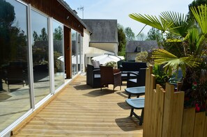 Terrace/patio - Gîte de la Merluchette  (Nazelles-Négron)