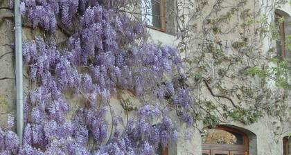 Tilava mökki, Nivernais-kanavan rannalla, 5 henkilöä, kaikki mukavuudet