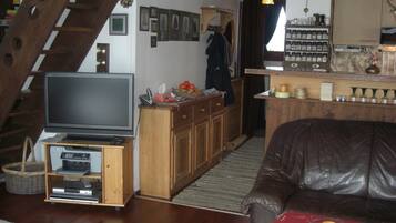 Smart-TV, DVD-Player, Bücher, Drucker