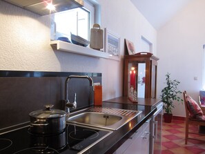 Kühlschrank, Ofen, Herdplatte, Geschirrspüler