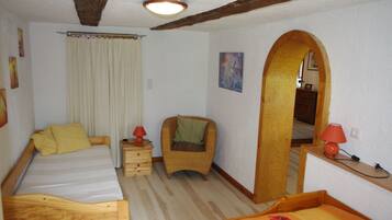 2 Schlafzimmer, Bügeleisen/Bügelbrett, kostenloses WLAN, Bettwäsche