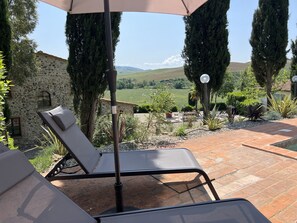 Terrace/patio - Holiday house with private pool and fenced garden (Volterra)