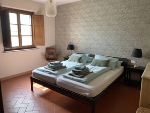 3 Schlafzimmer, Bügeleisen/Bügelbrett, Reisekinderbett, kostenloses WLAN