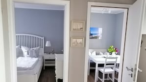 1 室のベッドルーム、旅行用ベビーベッド、WiFi (無料)、ベッドシーツ
