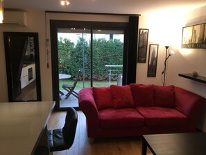 TV - HOUSE WITH SWIMMING POOL IN GOLF 18 HOLES (Montboucher-sur-Jabron)