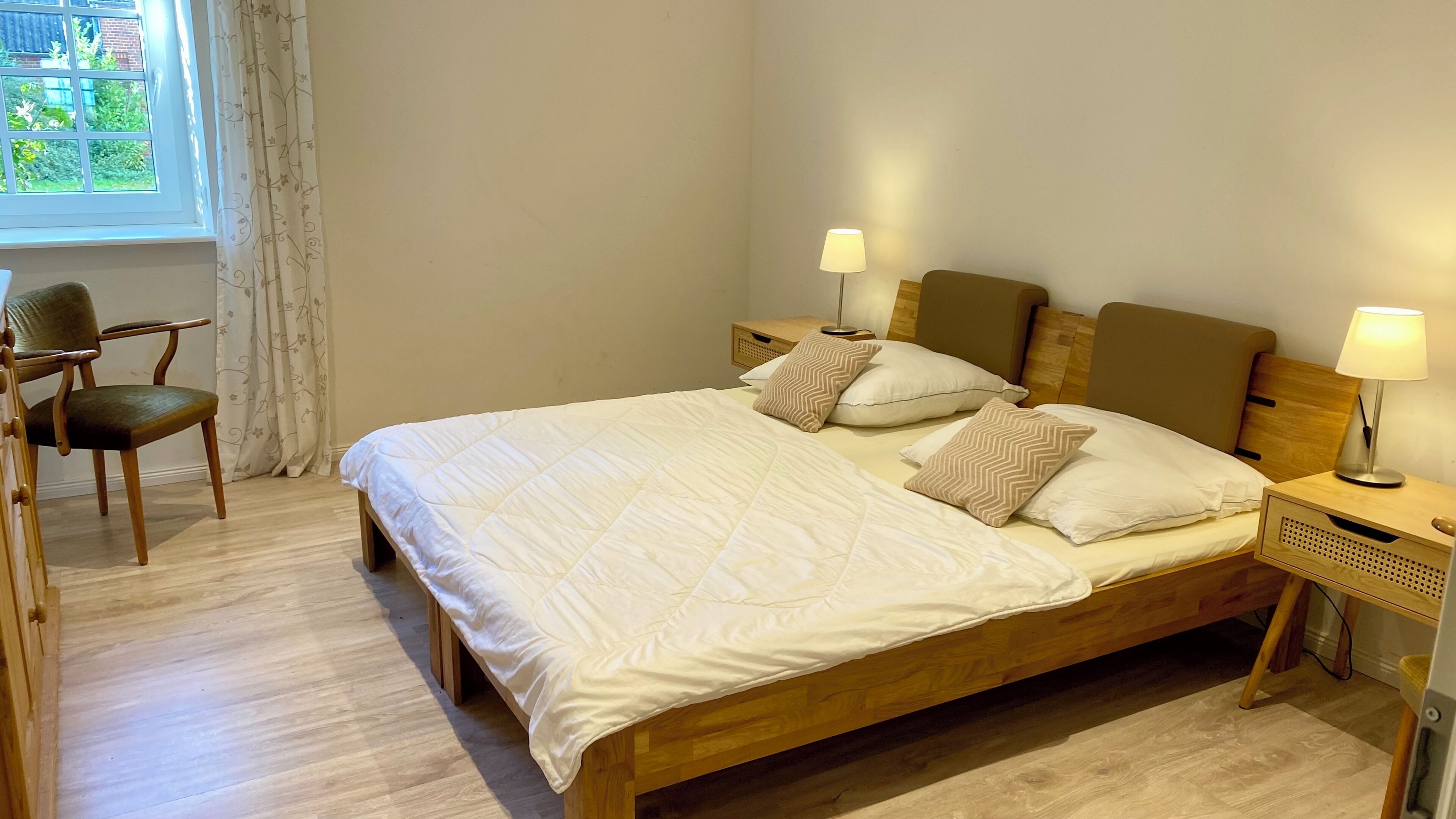 8 Schlafzimmer, Bügeleisen/Bügelbrett, Reisekinderbett, kostenloses WLAN