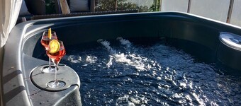 Oma uima-allas ja upeat näkymät merelle ja St. Bay tropez