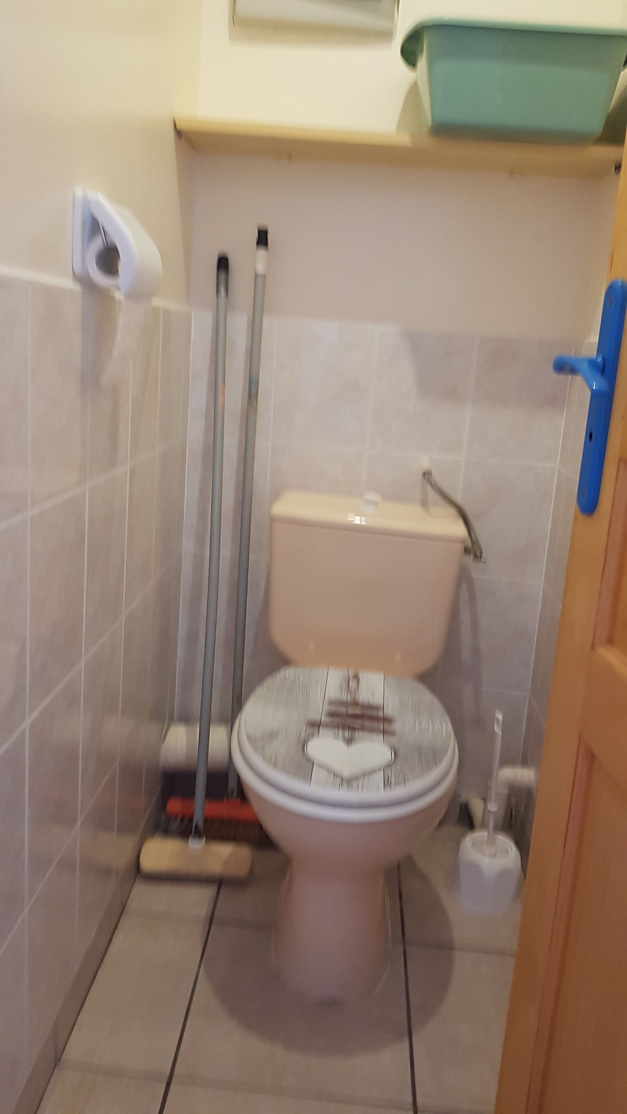 Shower, toilet paper