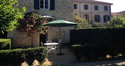 GĂźte au ChĂąteau Jonquier 1