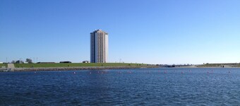 Apartment with stunning views over the North Sea and Wadden Sea.
