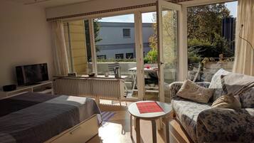 1 dormitorio, tabla de planchar con plancha, cuna de viaje y wifi gratis