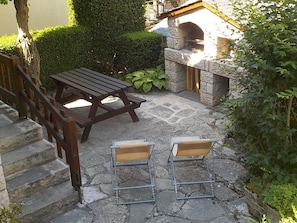 Outdoor dining - GITE IN THE HEART OF THE GORGES DU TARN (La Malène)