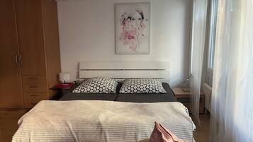 1 Schlafzimmer, Bügeleisen/Bügelbrett, kostenloses WLAN, Bettwäsche