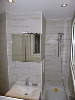 Bañera con ducha