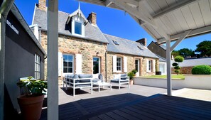 Terrace/patio - La Clarté-House, charming rental located 1km from the Port of Ploumanac'h (Perros-Guirec)