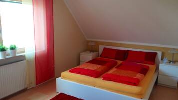 4 bedrooms, travel cot, WiFi, bed sheets