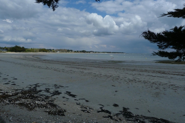 Kerfontaine Beach is known for fishing