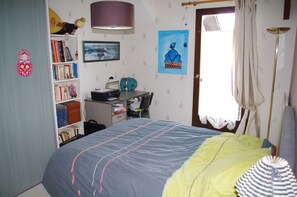 4 chambres, bureau, fer et planche à repasser, Wi-Fi