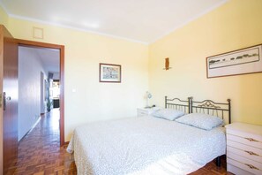 1 chambre, draps fournis