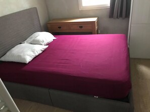 1 Schlafzimmer, Bügeleisen/Bügelbrett, WLAN