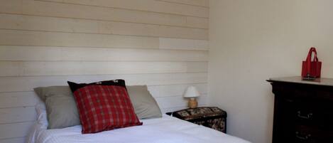 3 soverom, strykejern/-brett, wi-fi og sengetøy