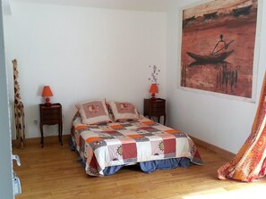 3 chambres, bureau, lit parapluie, Wi-Fi