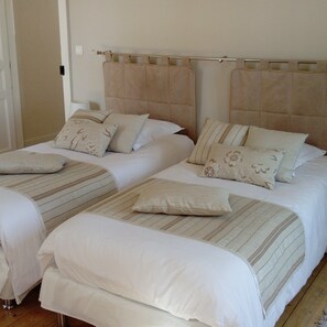 3 間睡房、熨斗/熨衫板、可攜式嬰兒床、Wi-Fi