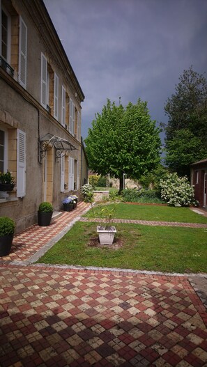 Enceinte de lâhĂ©bergement