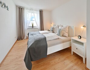 1 Schlafzimmer, Reisekinderbett, WLAN, Bettwäsche