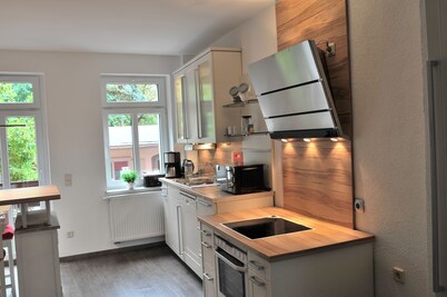 Modern 120m² house, central location, up to 10 p.