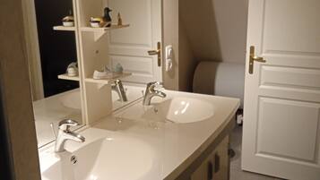 Douche, papier toilette