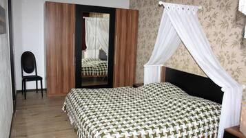 1 bedroom, WiFi, bed sheets