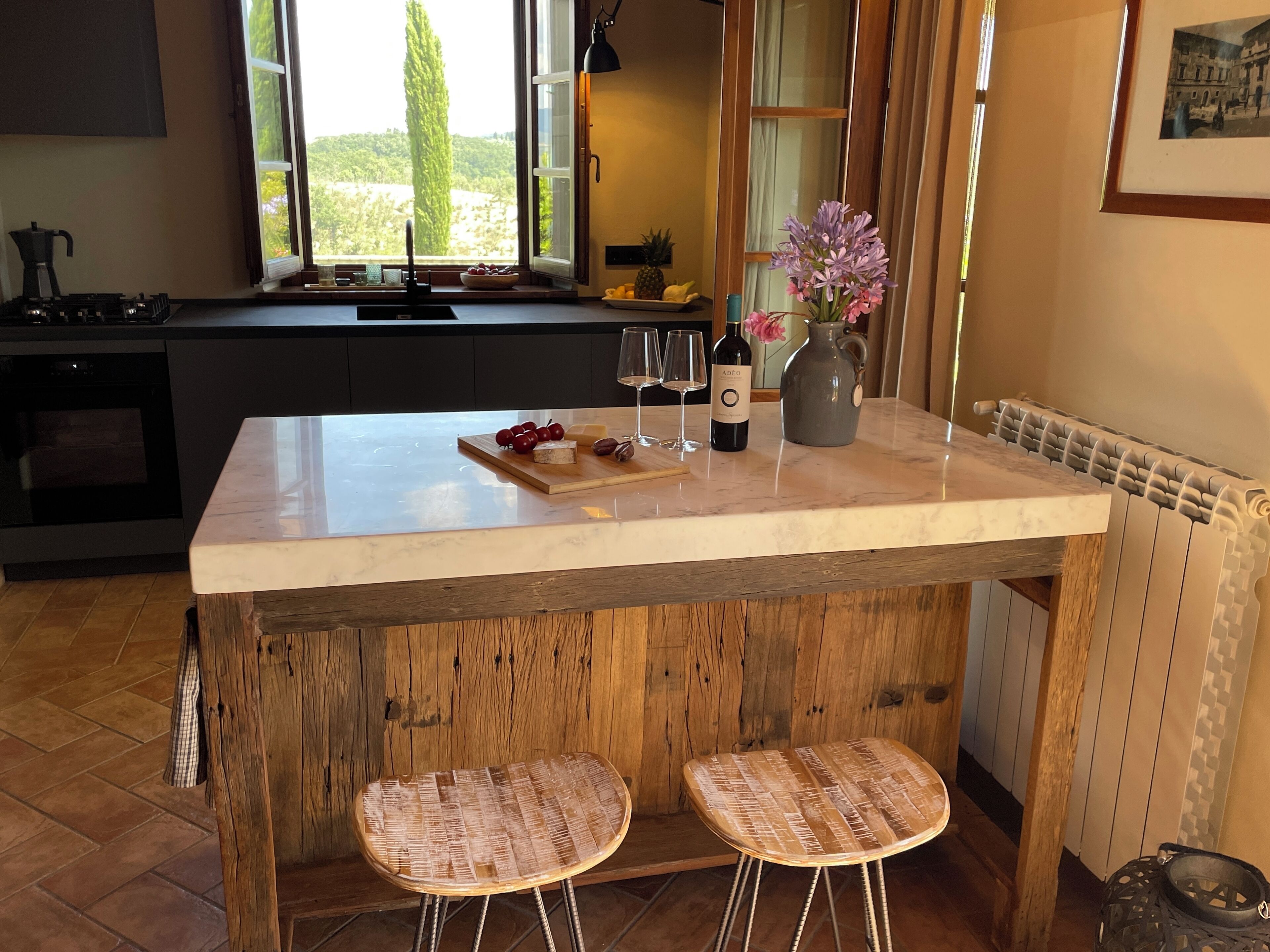 Køleskab, ovn, kogeplade, opvaskemaskine