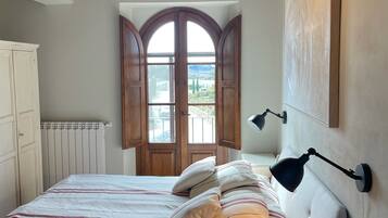 2 Schlafzimmer, Bügeleisen/Bügelbrett, Reisekinderbett, kostenloses WLAN