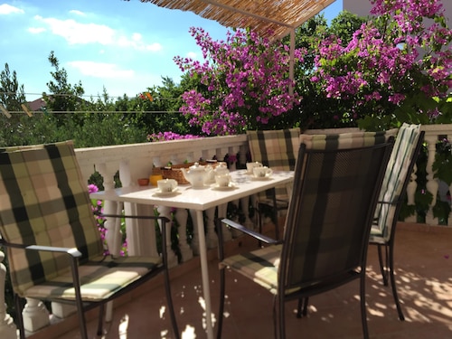 Exclusive apartment140mq, family friendly, near the beach, parking, wi-fi 