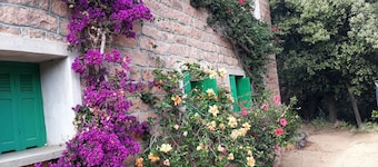 Traditional pink granite PORTO VILLA,