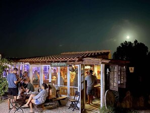 Outdoor dining - Tiny House Jorgina - Areia Branca (Lourinhã)