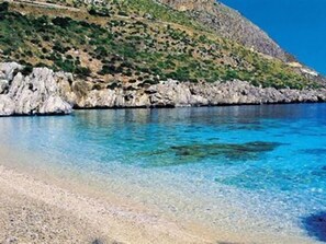 Beach nearby - Deborah apartment, comfortable apartment with sea view, wifi free (Palermo)