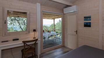 5 slaapkamers, een kluis op de kamer, een strijkplank/strijkijzer