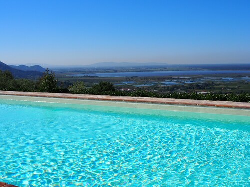 Top maison de campagne, vue mer et piscine, Toscane
8 pers. option +2 Poolhouse